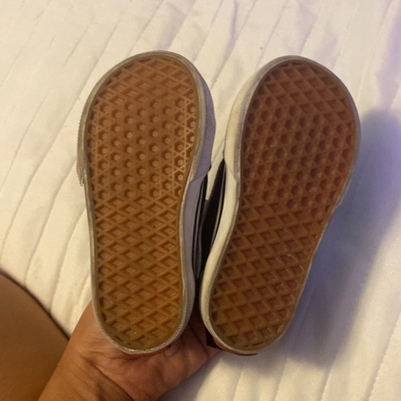 Shoes - Picture 4 of 4